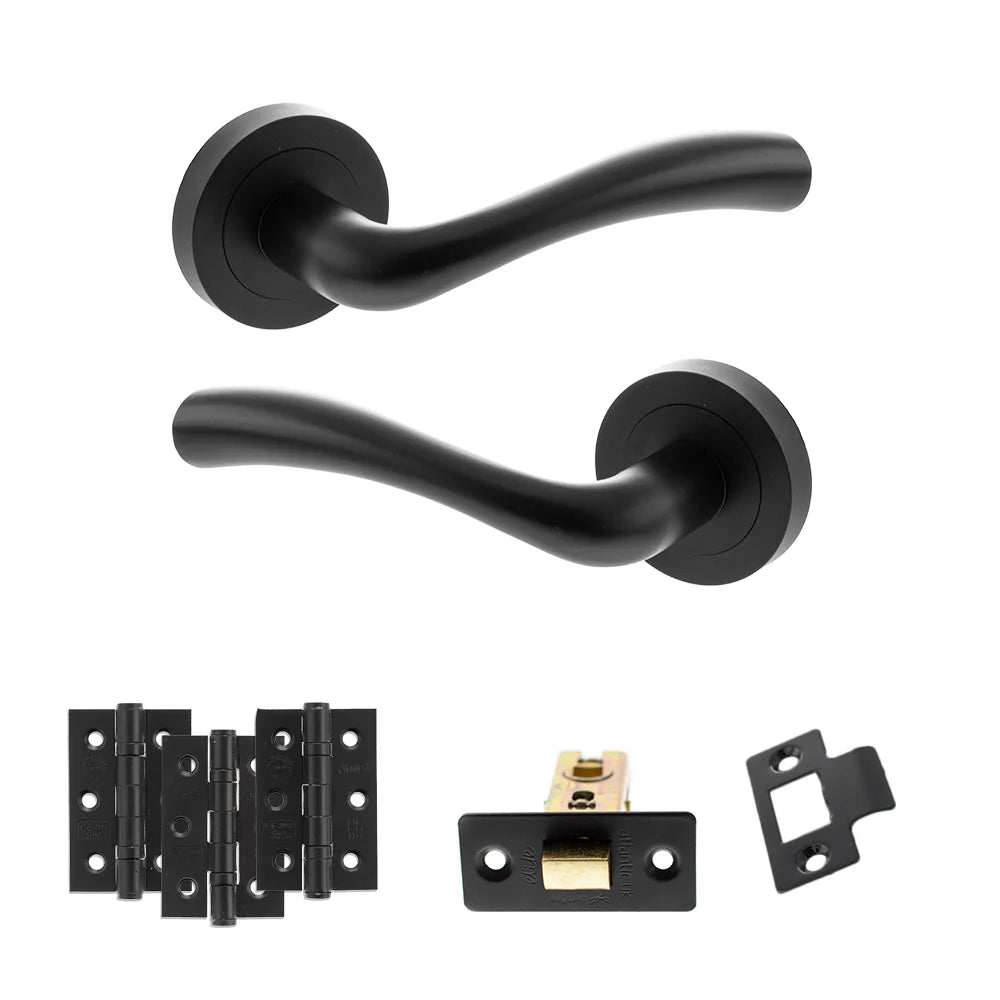 Product matt black door handle on round rose