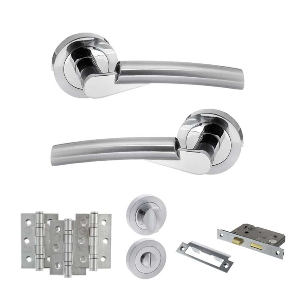 Product polished chrome door handle on round rose