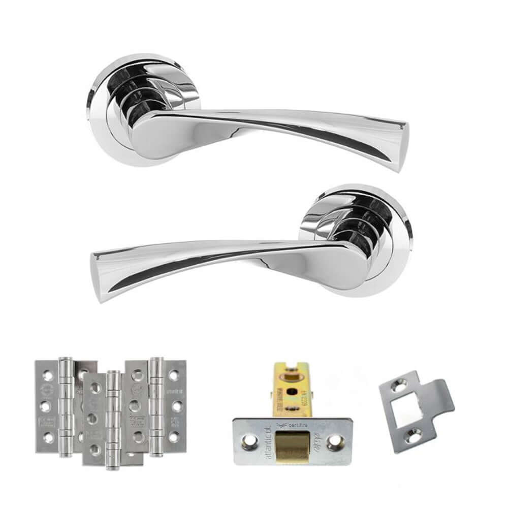 Product polished chrome door handle on round rose