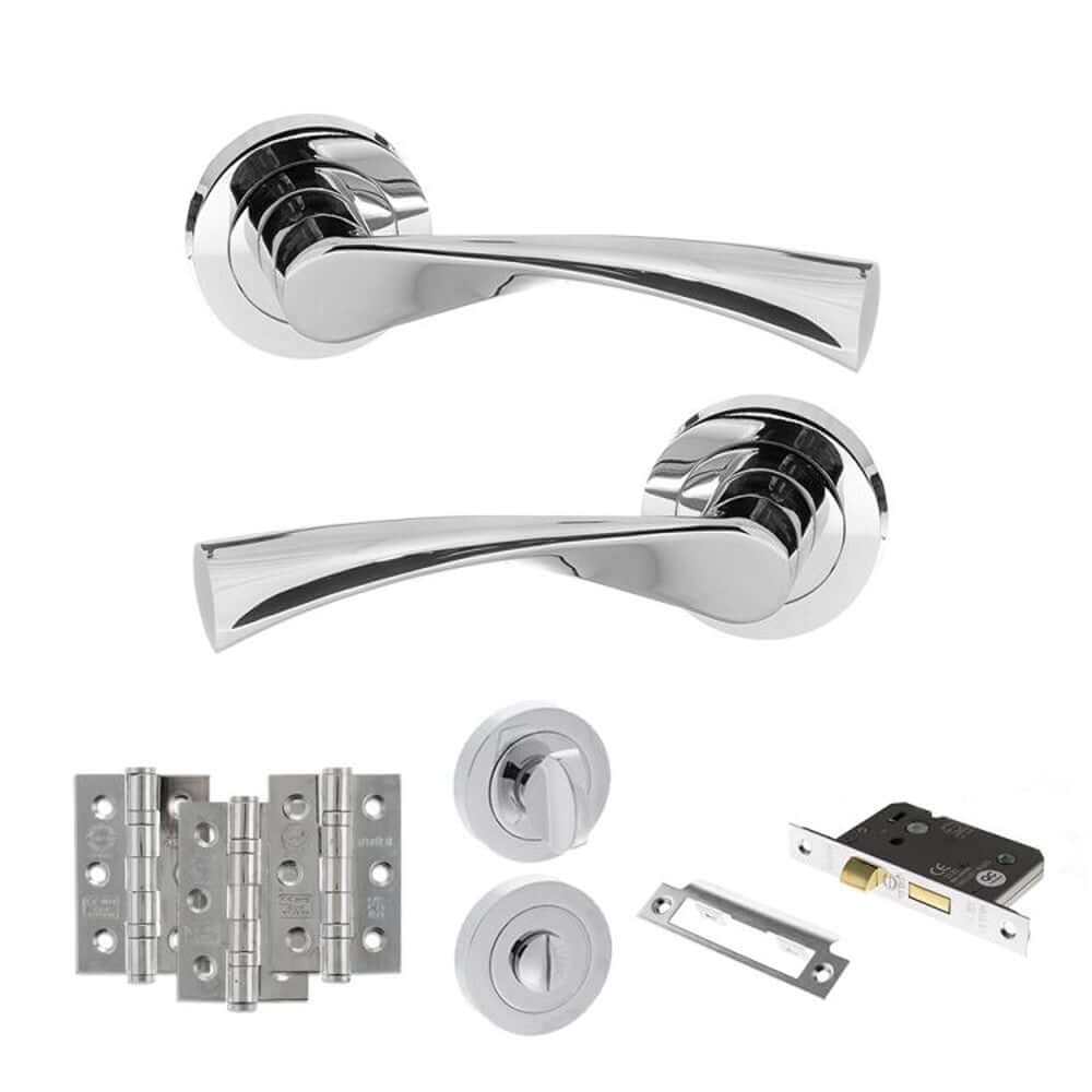 Product polished chrome door handle on round rose