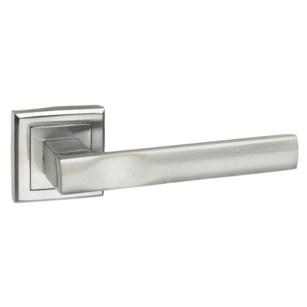 Product satin chrome Kansas lever with square rose