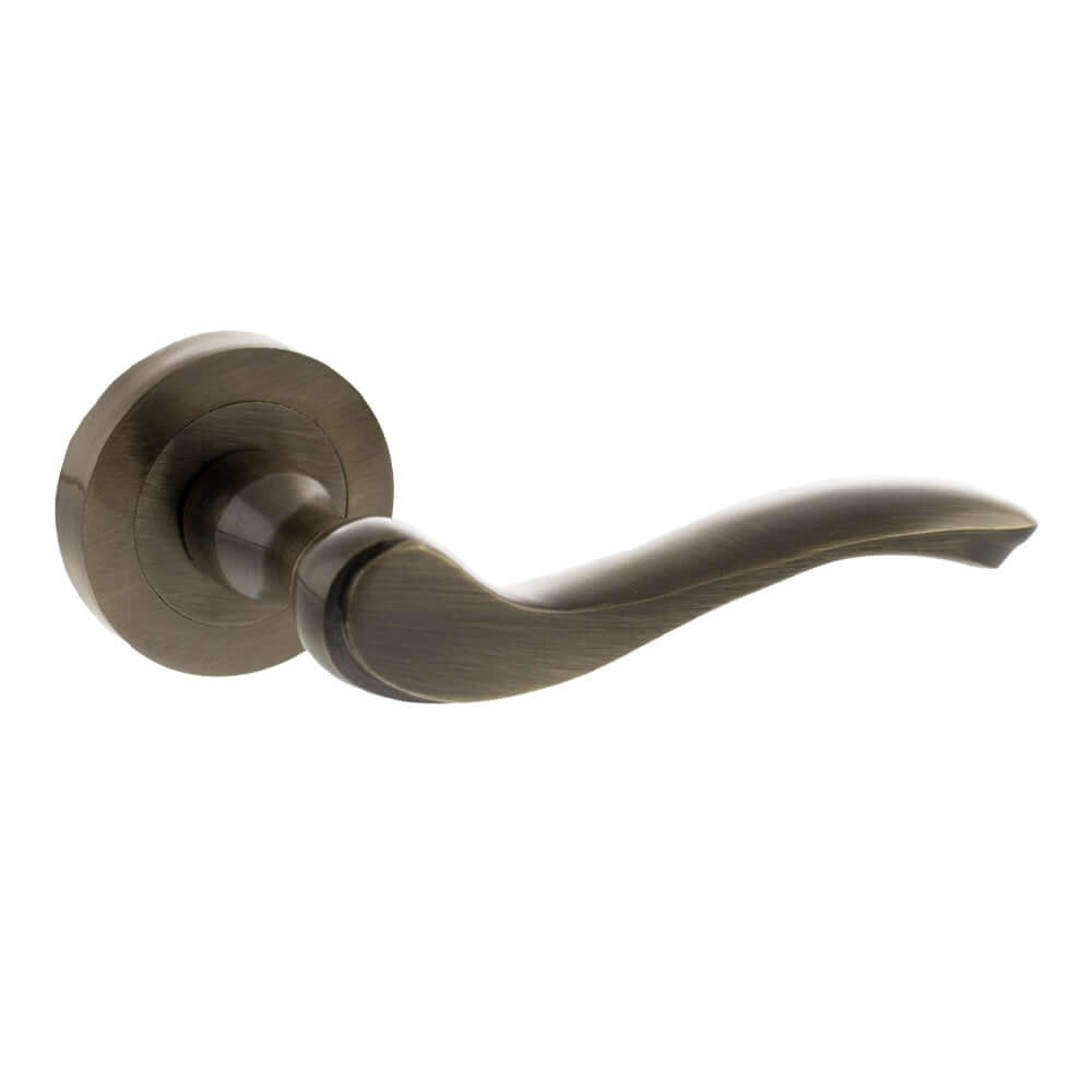 Product Old English Warwick lever on round rose antique brass