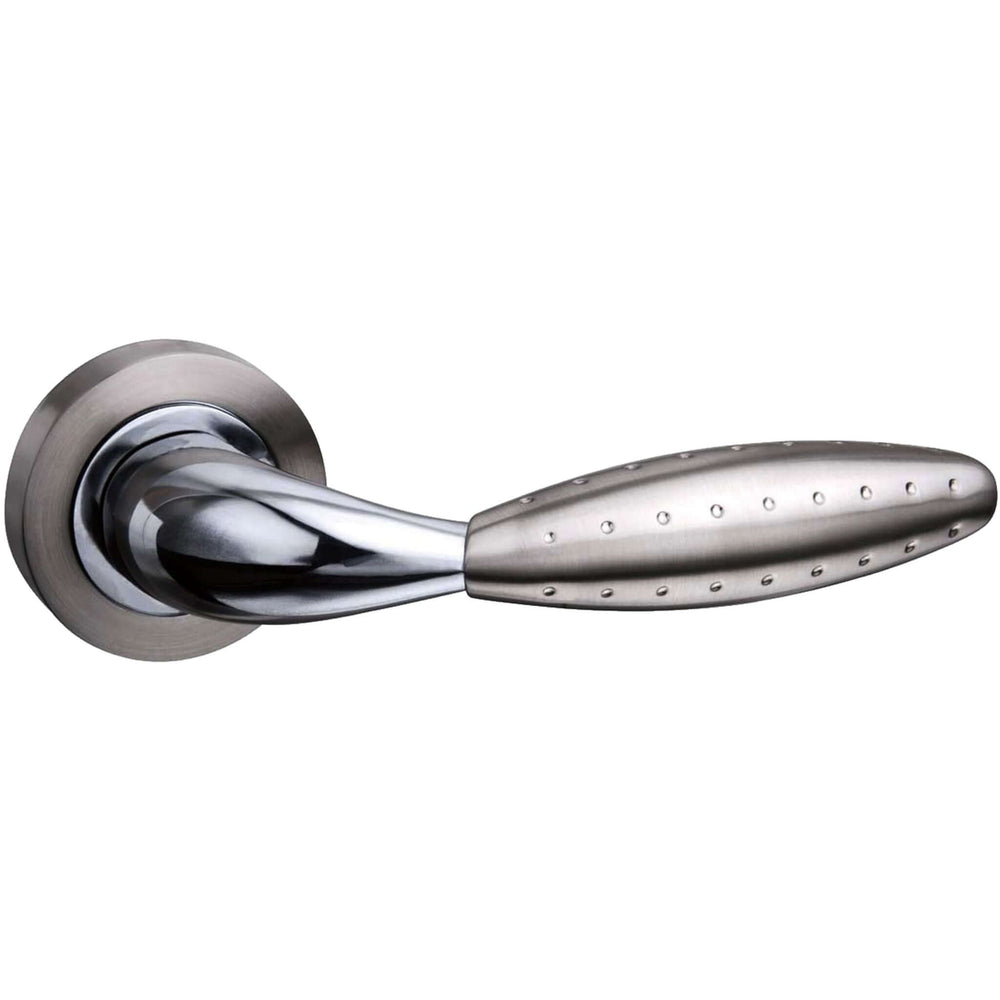 Product Oran lever on round rose satin chrome handle